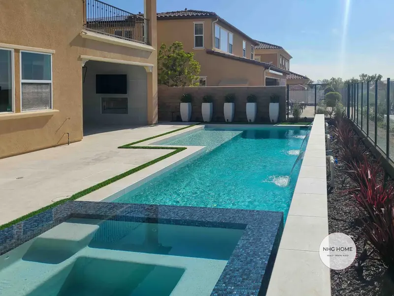 NHG HOME 拉古纳海滩户外木甲板与娱乐区